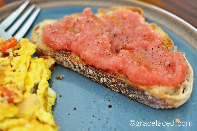 Pan Con Tomate