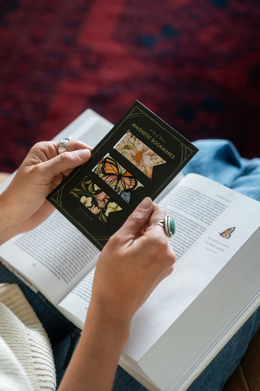 Made New Magnetic Bookmark Set