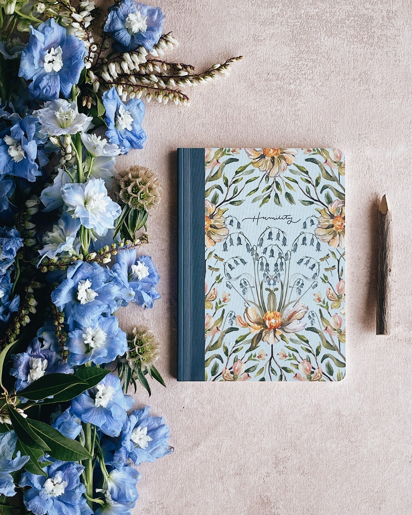 STUDIO SECONDS ESV Prayer Journal: 30 Days on Humility