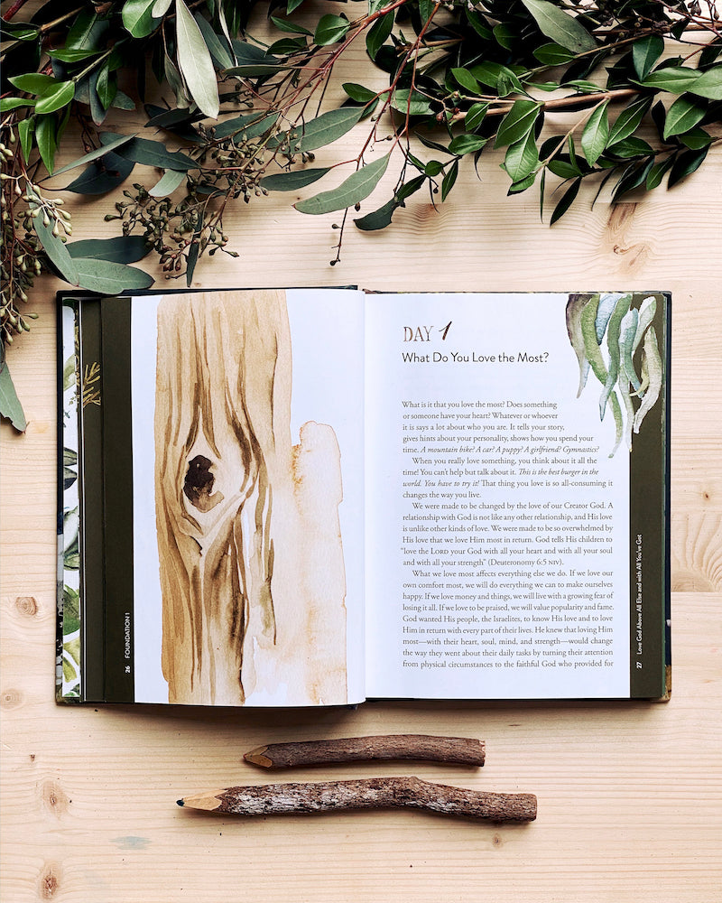 STUDIO SECONDS Foundations Book