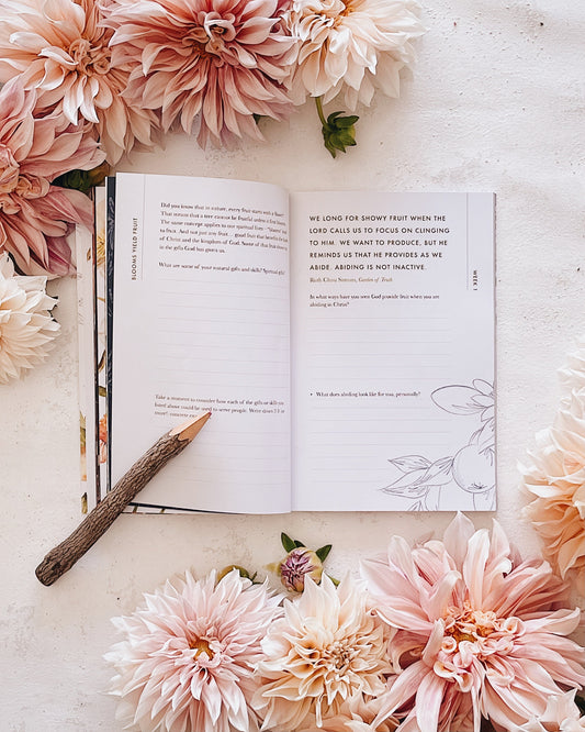 STUDIO SECONDS GraceLaced Quarterly (Issue 3: BLOOM)